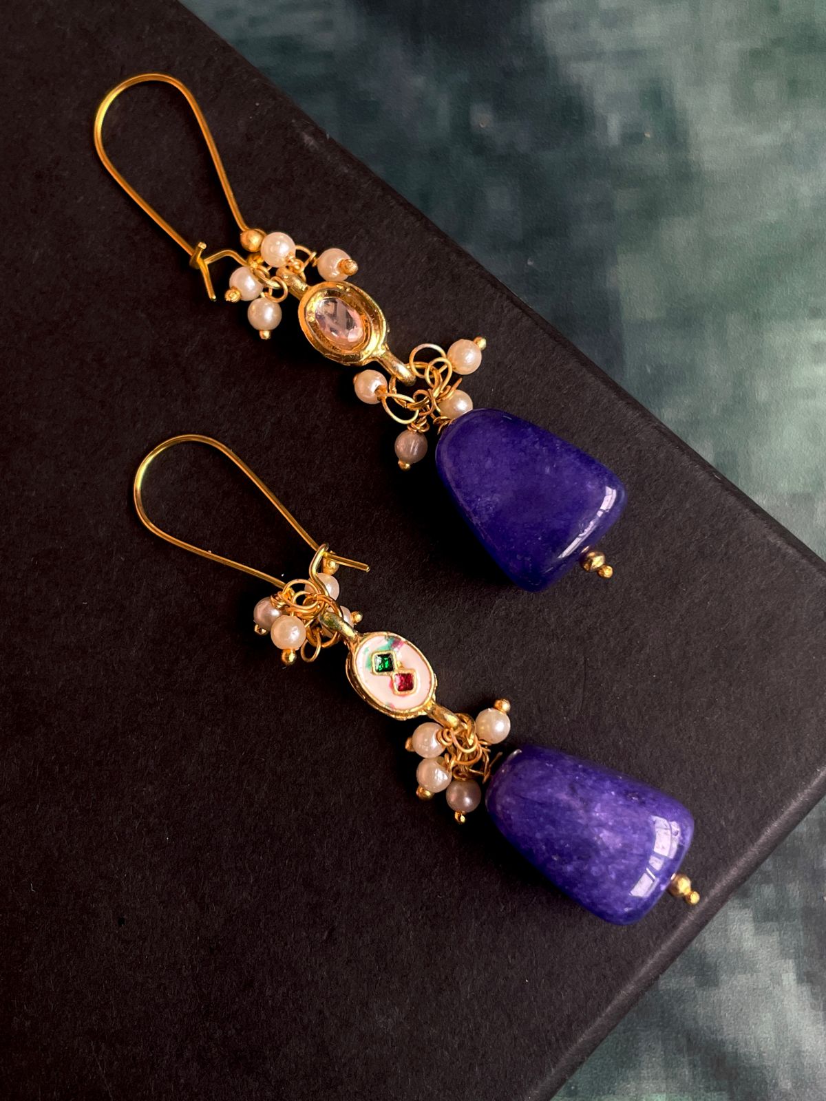 Fiber Beads with Kundan and Moti Earring