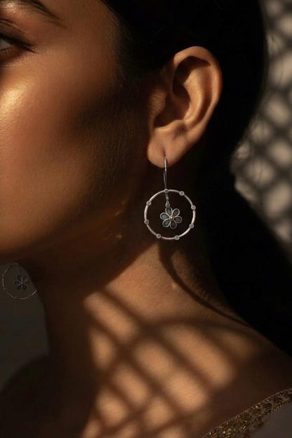 Oxidized Floral Round Earring
