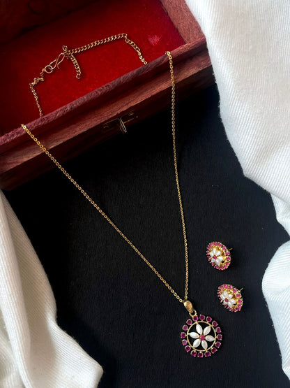 AD stone with Paerl Pendant and Earring set