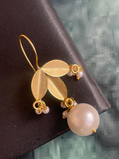 Pearl with Golden Top Stud Earring