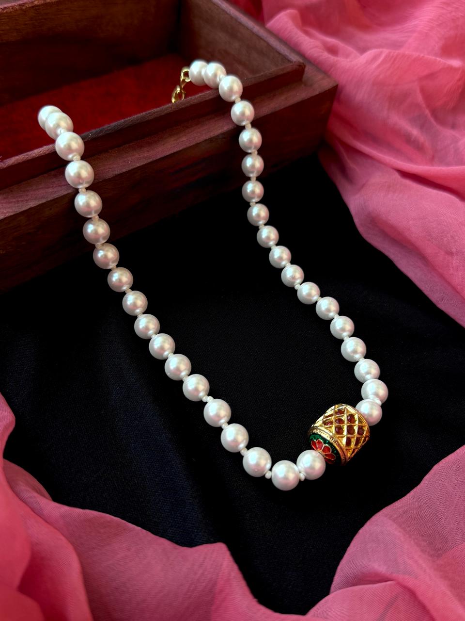 Meenakari Pendant Shell Pearl Mala Necklace