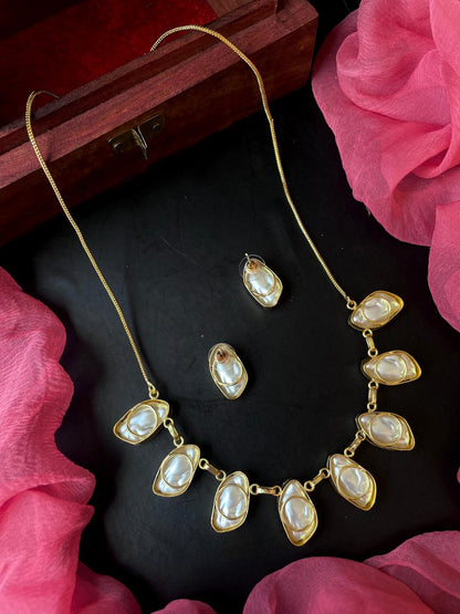Shell Pearl Chain Necklace with Earring Set