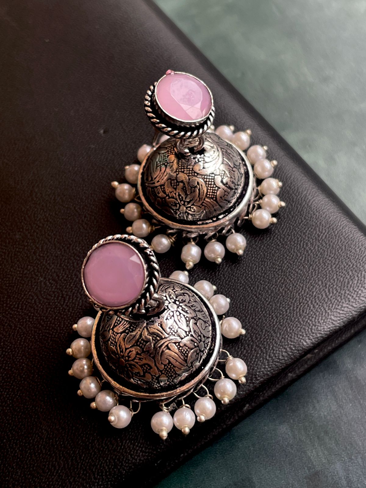 Monalisa Stop Top with Antique Jhumki Earring