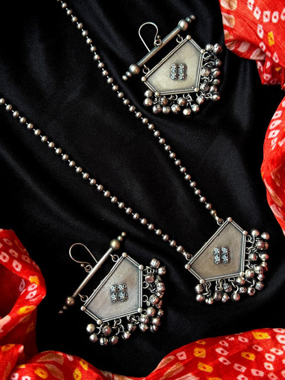 Oxiidzed Pendant Chain Necklace with Earring set