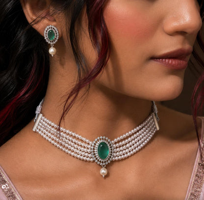 Monalisa Stone Pendant Pearl Mala Choker Necklace with Earring set