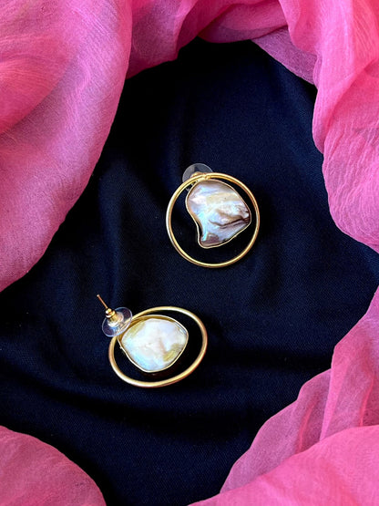 Shell Pearl Necklace with Earring Set