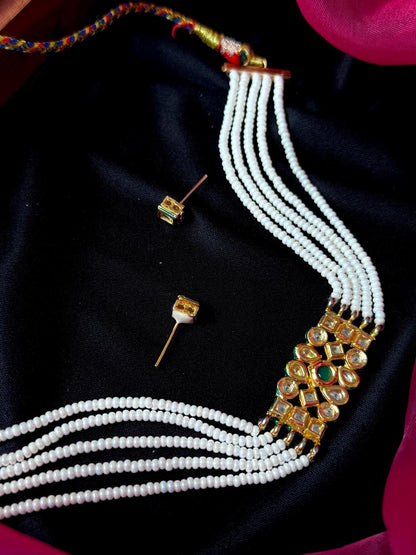 Kundan Pendant Pearl Mala Choker Necklace with Kundan earring set