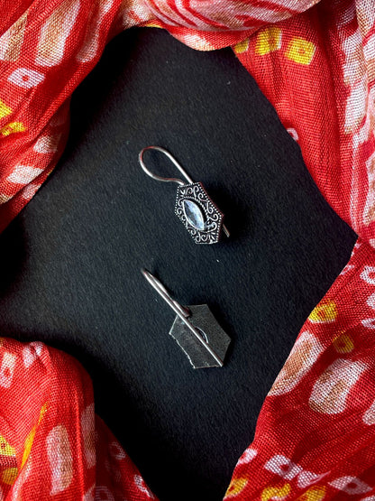 Monalisa Stone Oxidized Earring