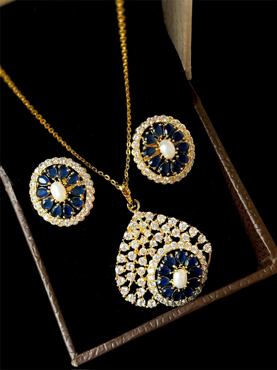 AD pendant Necklace with Earring Partywear Set