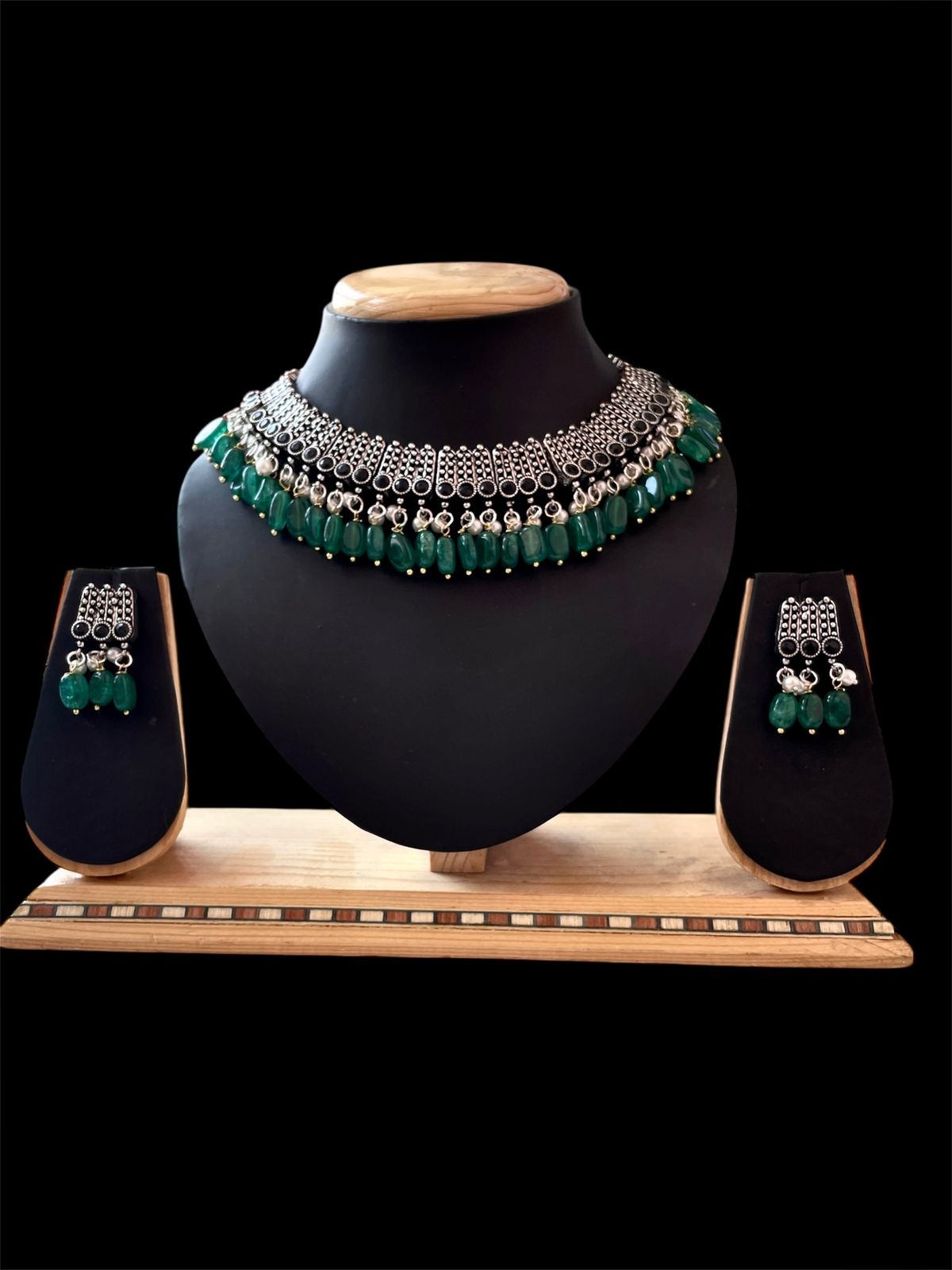 Jade Stone with Cheer Oxidized Choker Necklace with Earring Set