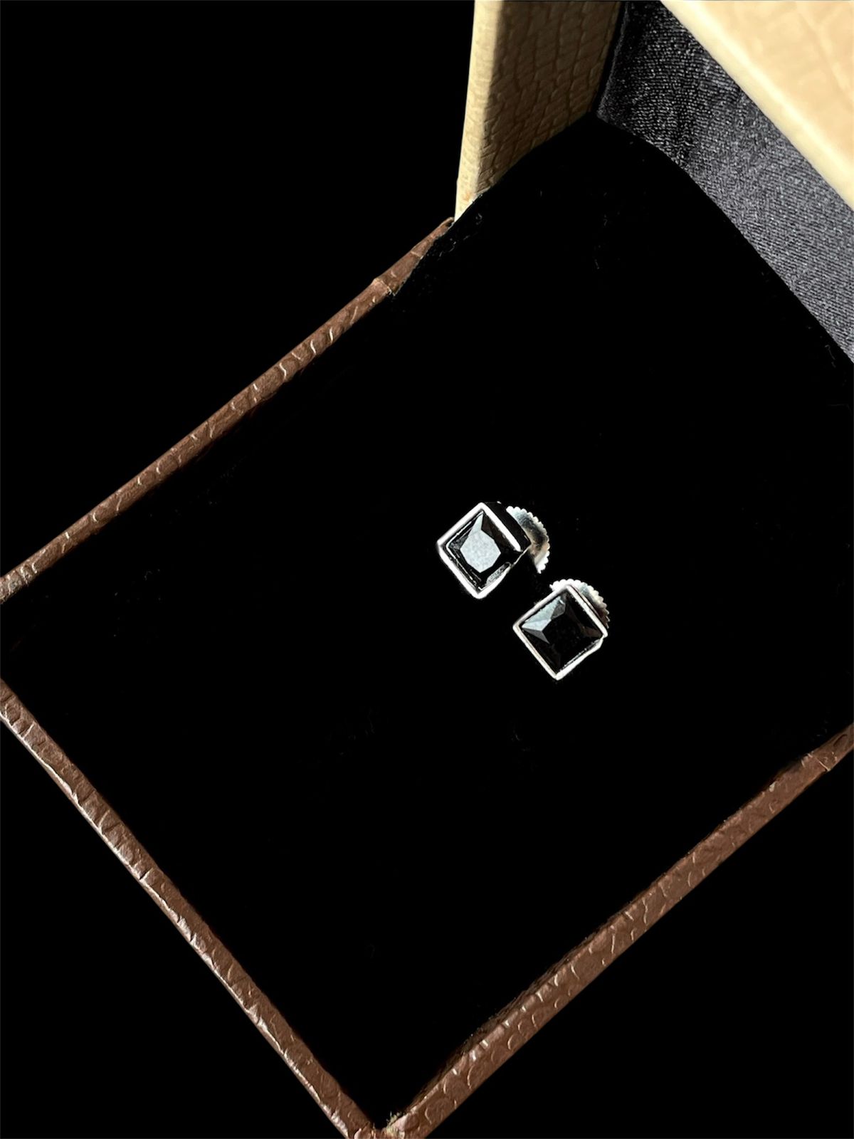 Monalisa Stone Silver Replica Tops Earring (Set of 2 pairs)