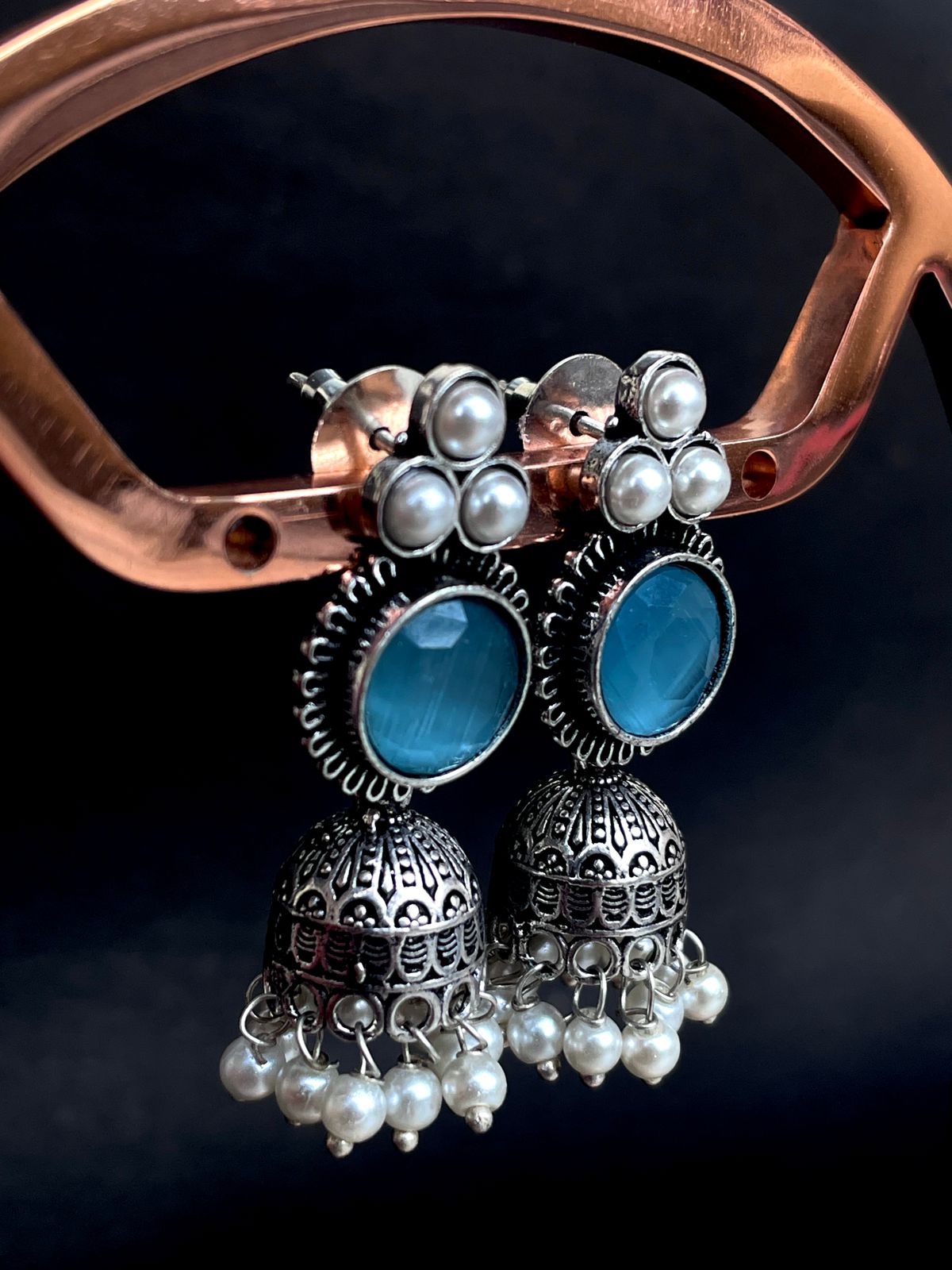 Monalisa Stone Oxidized Jhumki Earring