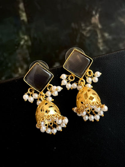 Monalisa Stone Top with Golden Jhumki Earring