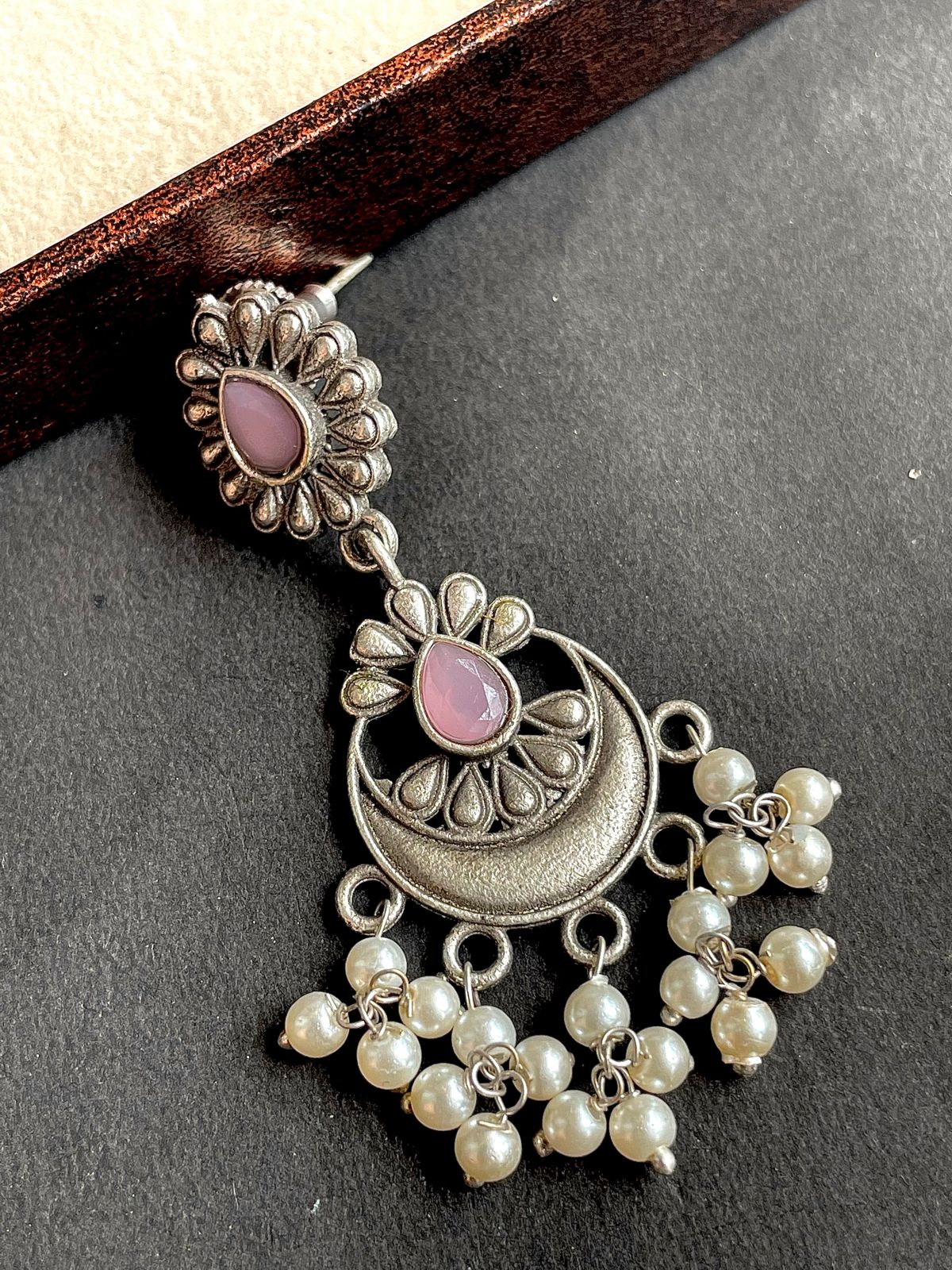 oxidized chandbali earing with stone and beads