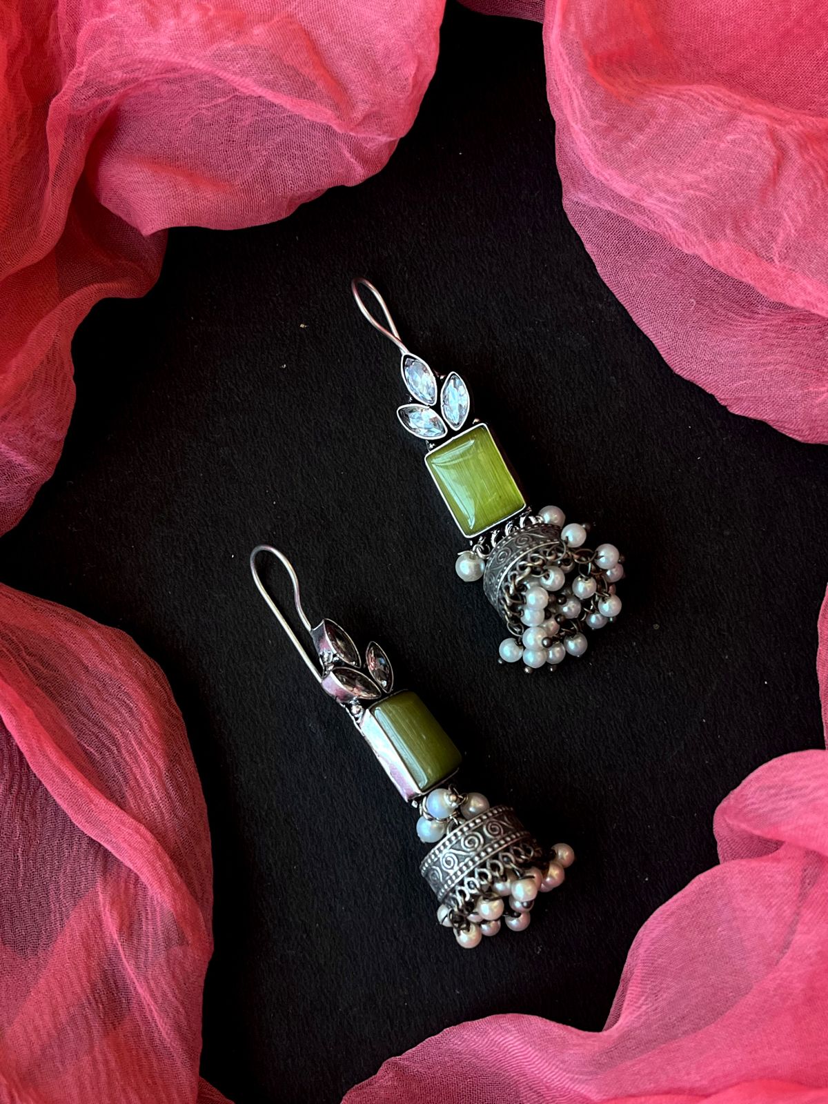 Monalisa Stone Top with Oxidized Jhumki Earring