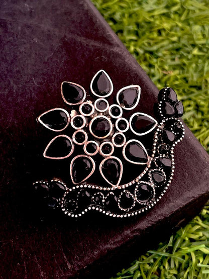 Black Polish Monalisa Stone Stud Earring
