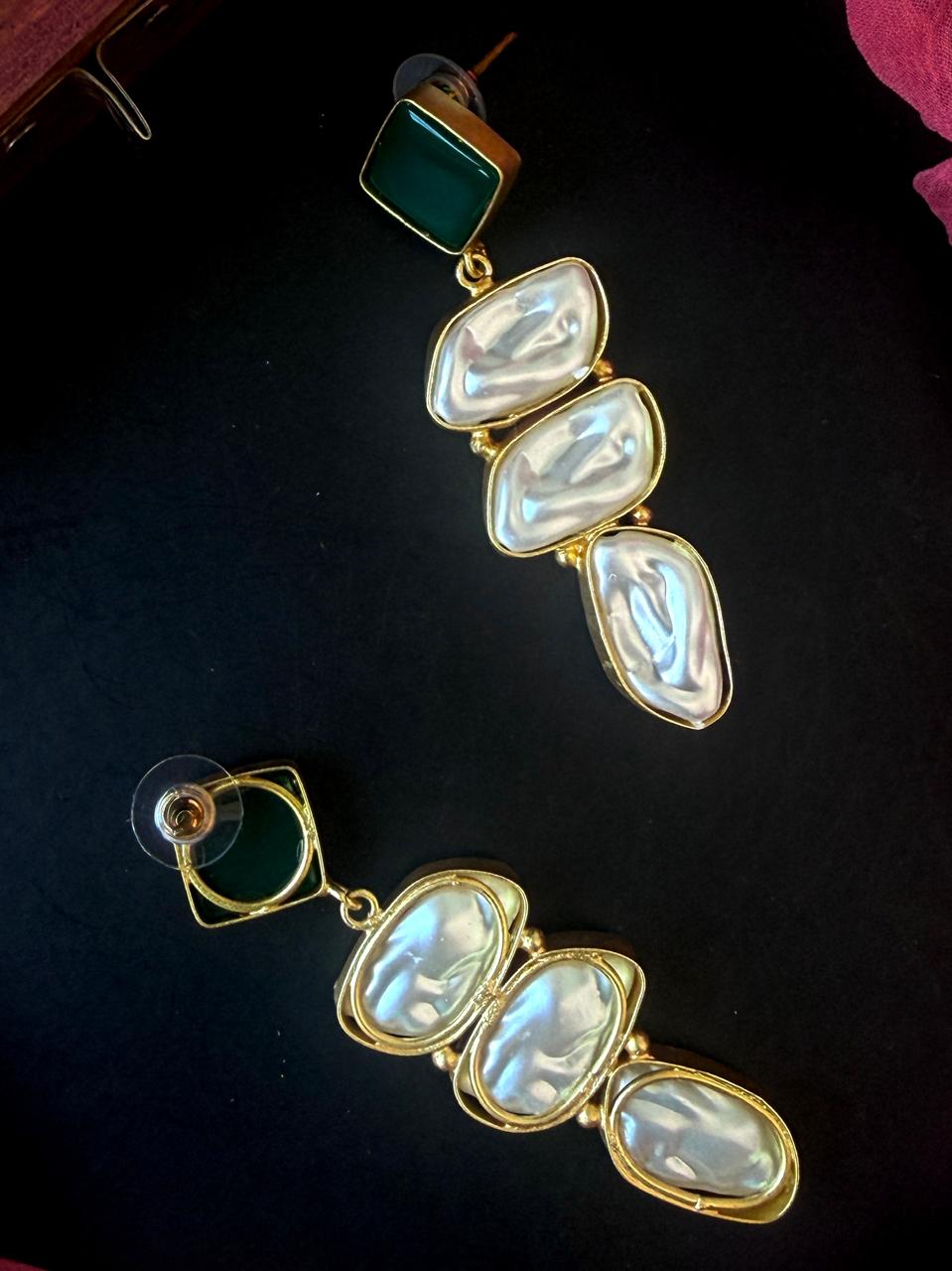 Monalisa Stone Shell Pearl Golden Geometrical Earring