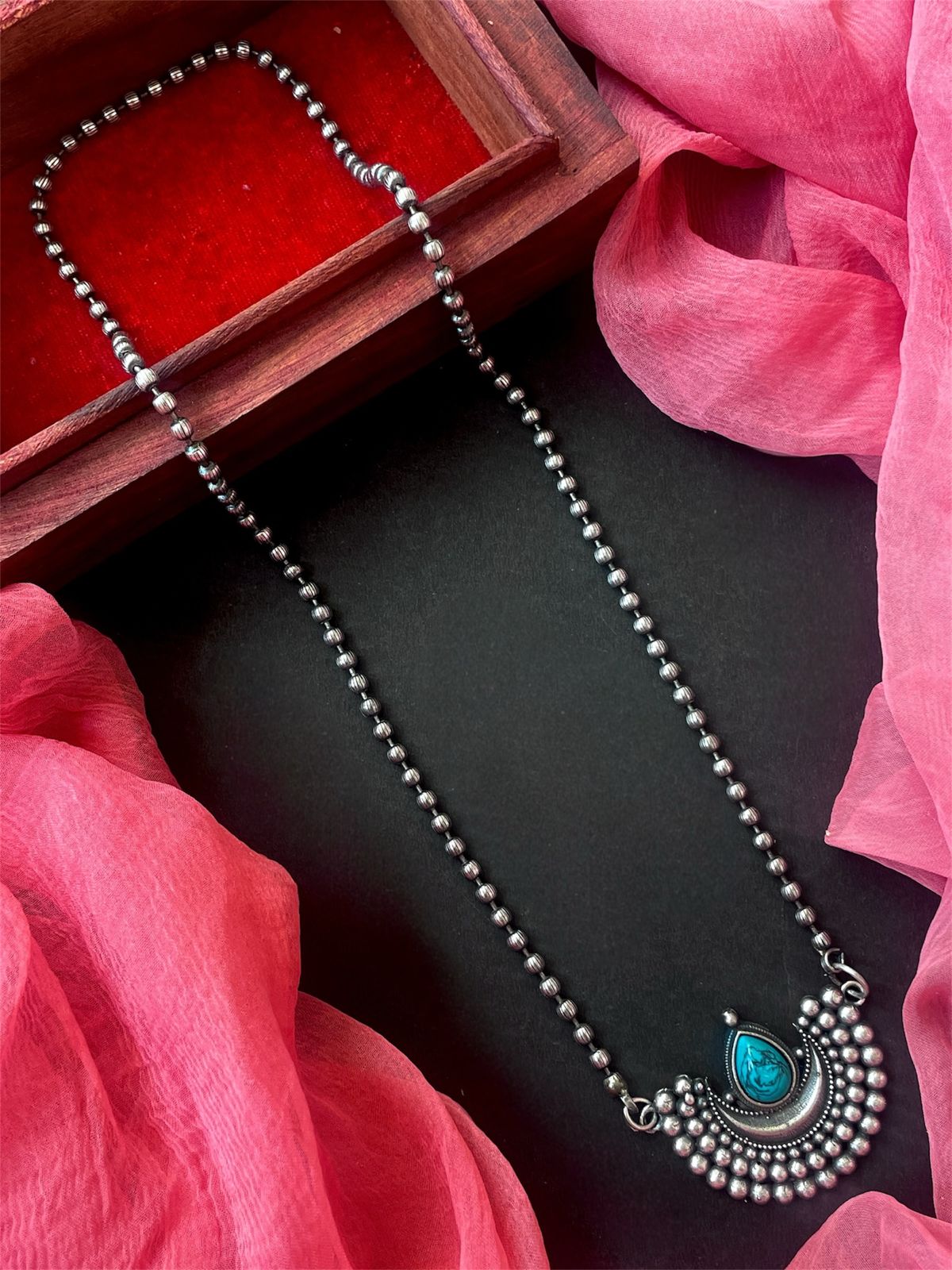 Monalisa Stone Moon shape Pendant Chain Necklace