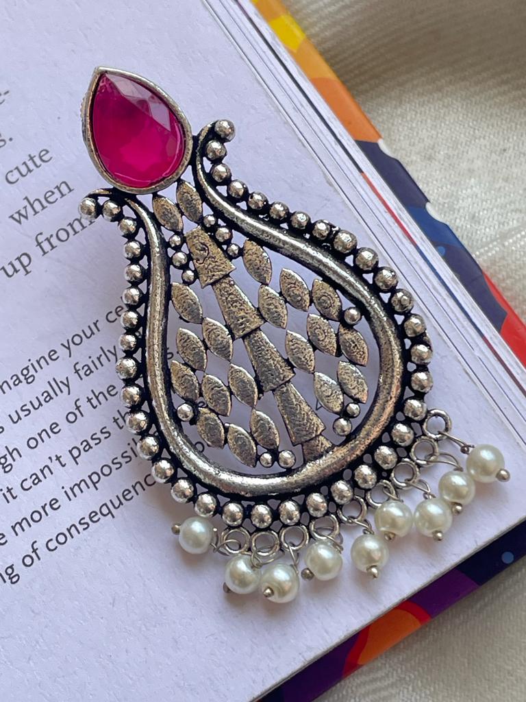 Oxidized Stud Earring with Monalisa stone