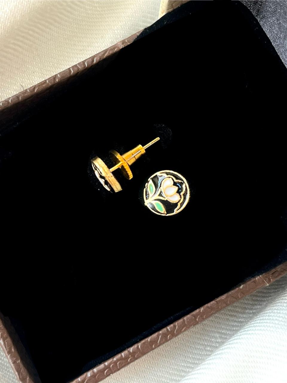 Meenakari Floral Print Small Stud Earring