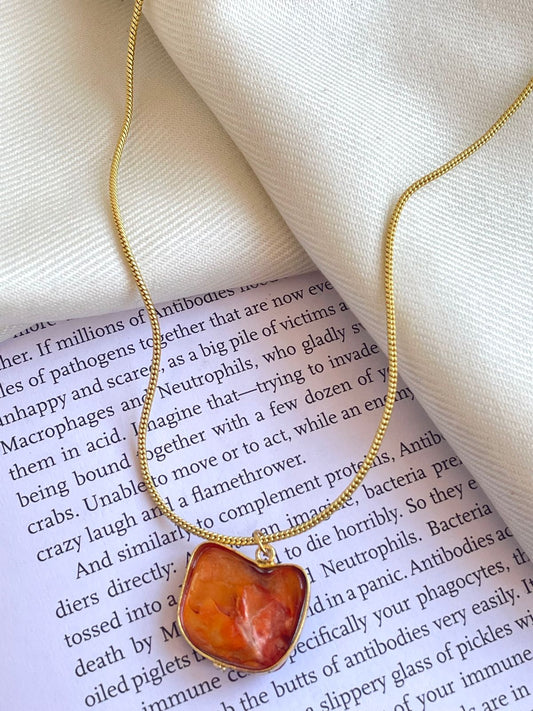 Shell Pendant Chain Necklace