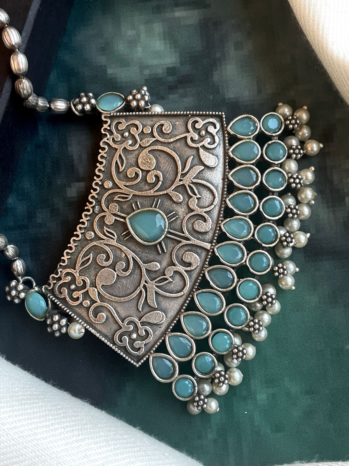 Monalisa Stone Black Polish Big Pendant Necklace