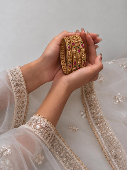 Golden Ethnic Partywear Bangles (4pc set)