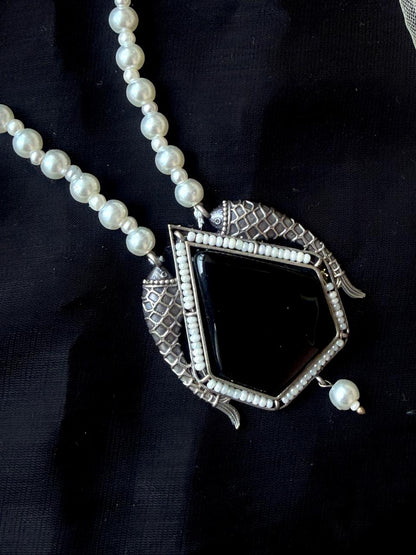 Monalisa Stone Oxidized Pendant Baeded Mala Necklace with Earring set