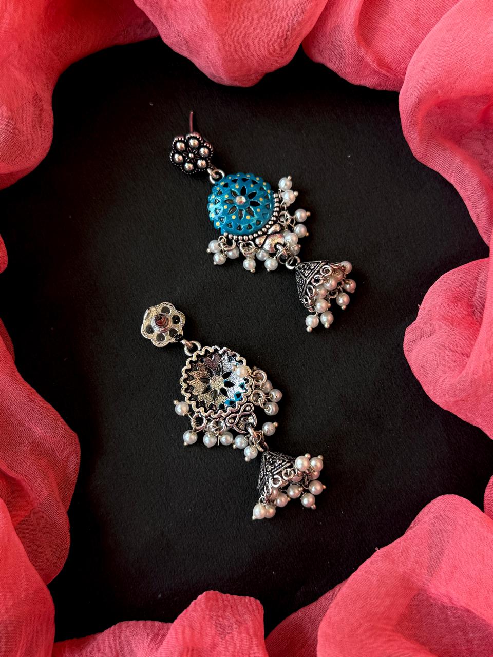 Hand Paited Top and Oxidized Jhumki Earring