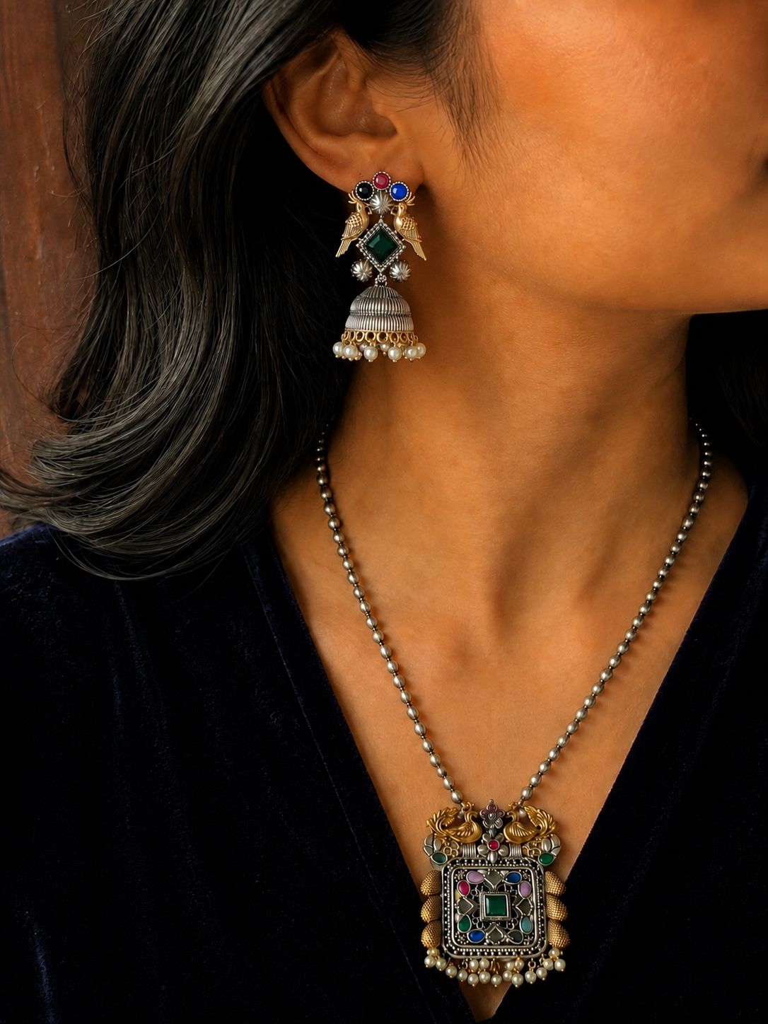 Dual Tone Oxidized Pendant Chain Necklace with Earring set