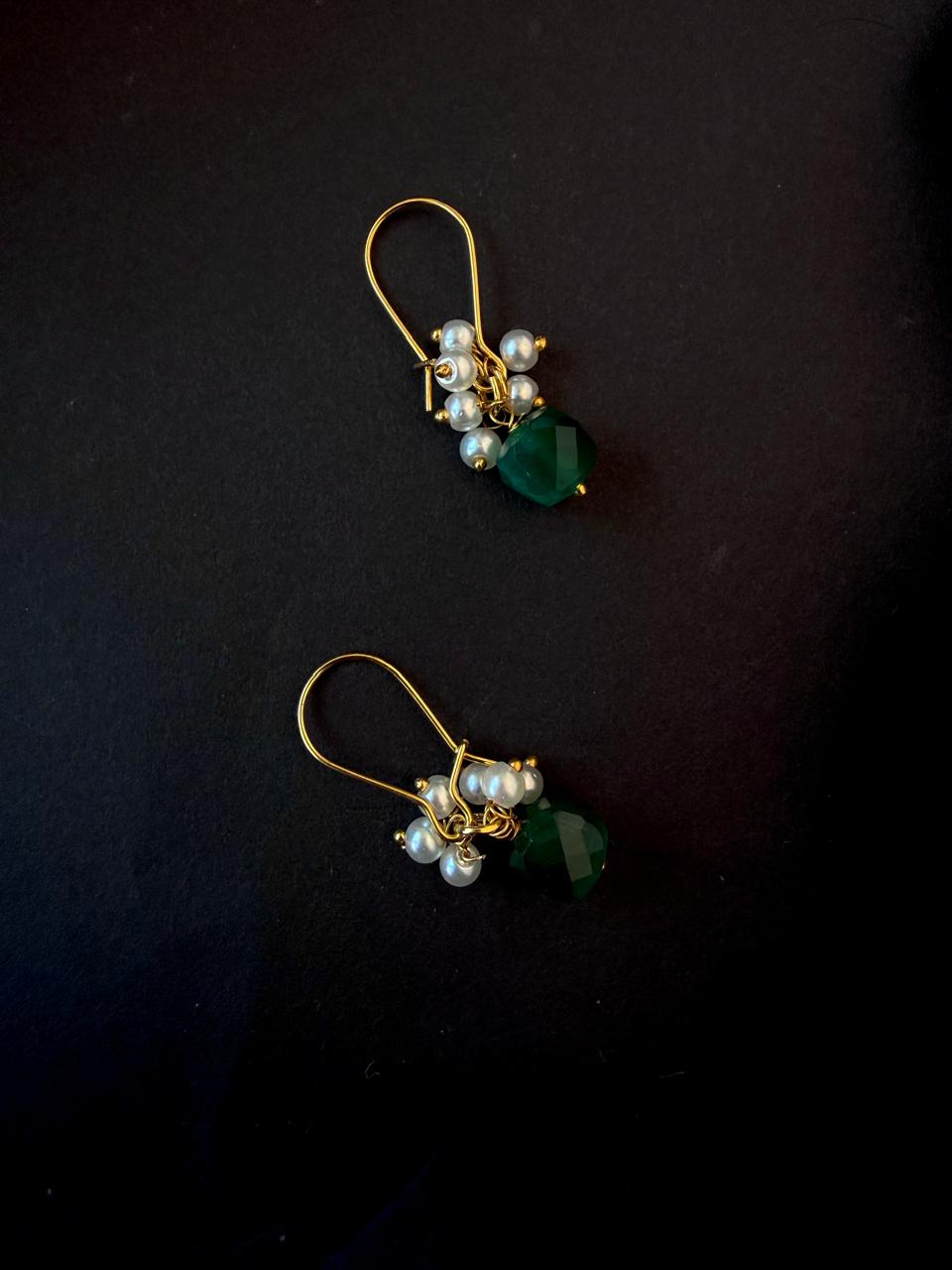 Semi Precious Stone with small shell Pearl Necklace with Earring set