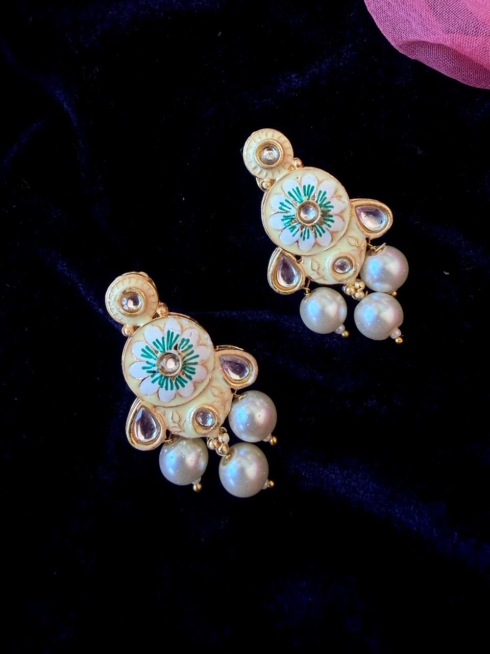 Kundn Meenakari Pendant Mala Moti Necklace with Earring set