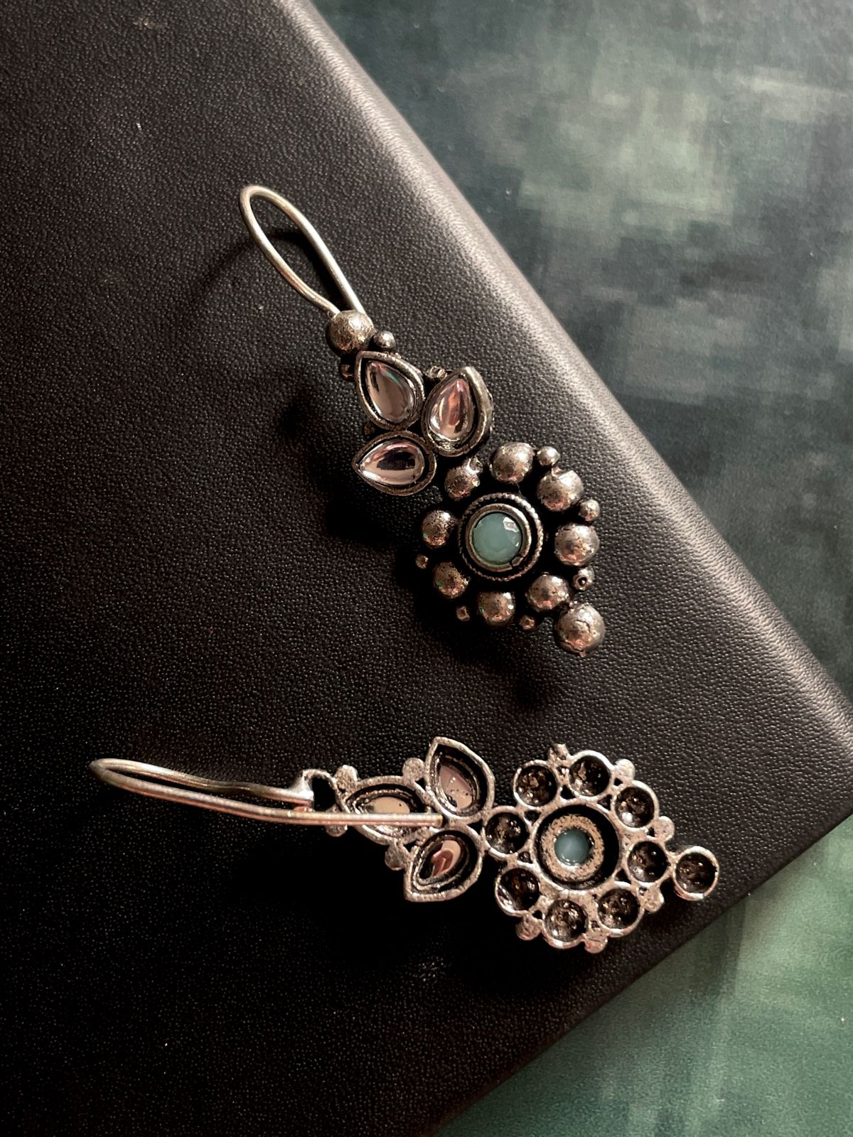 Oxidized Monalisa Stone Light weight Earring