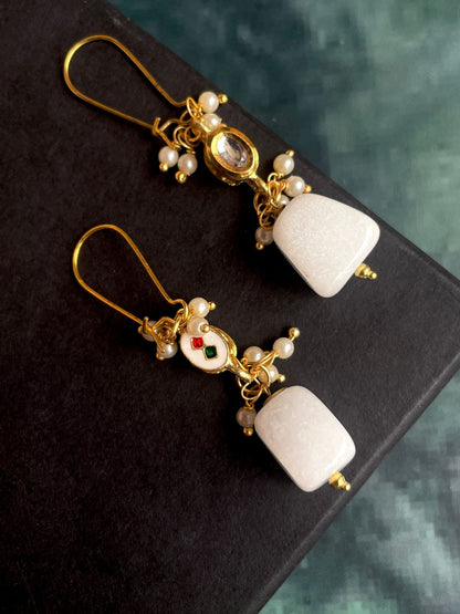 Fiber Beads with Kundan and Moti Earring