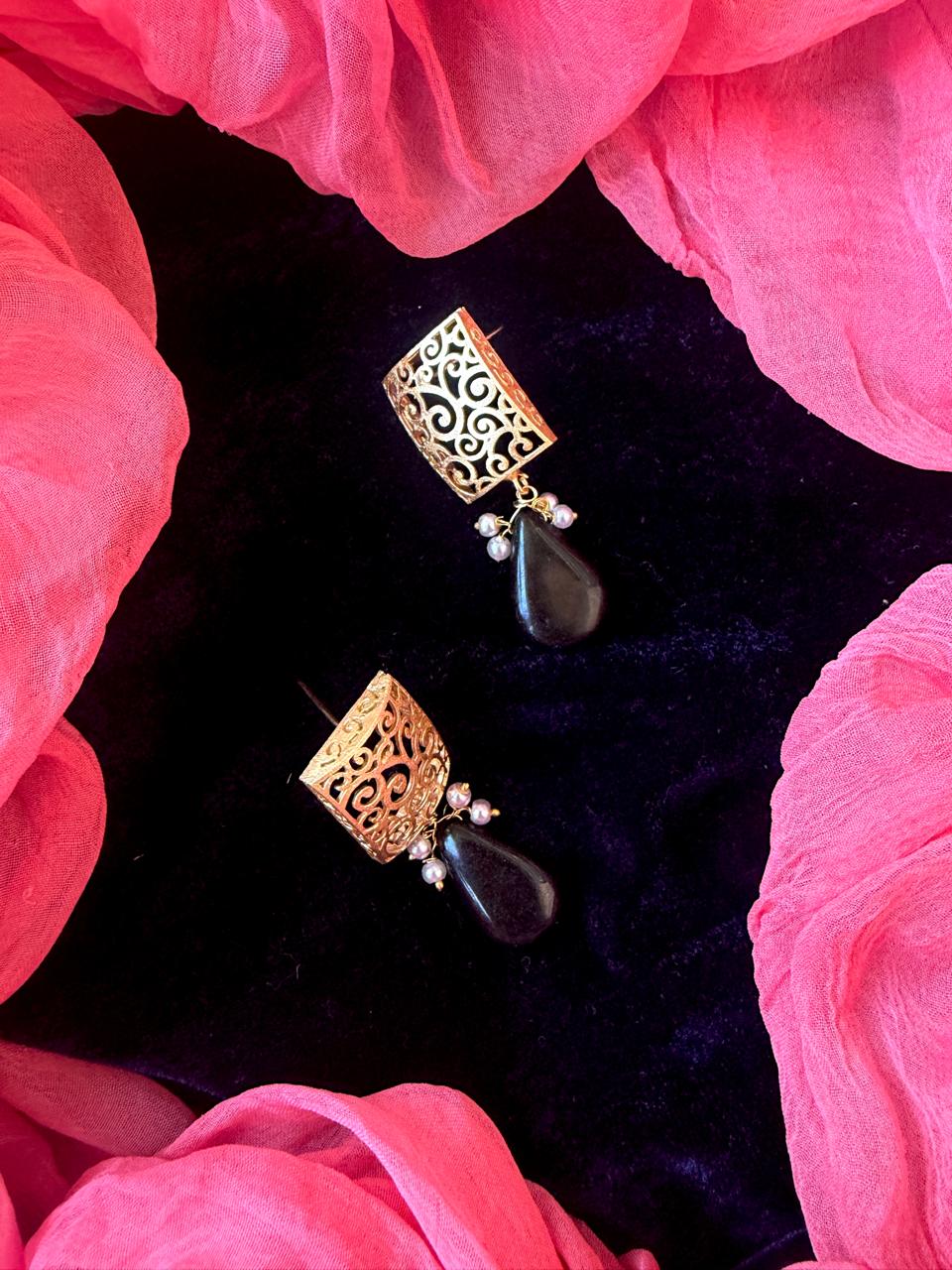 Earring with Monalisa Stone and Square Designer Top