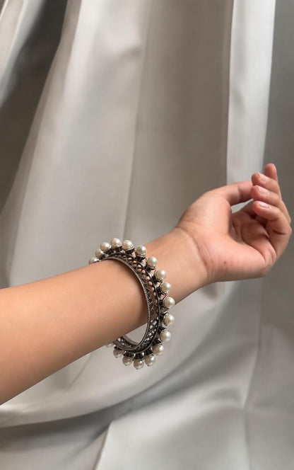 Pearl Round openable Partywear Kada