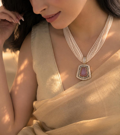 Monalisa Stone Pendant Pearl Mala Necklace with Earring set
