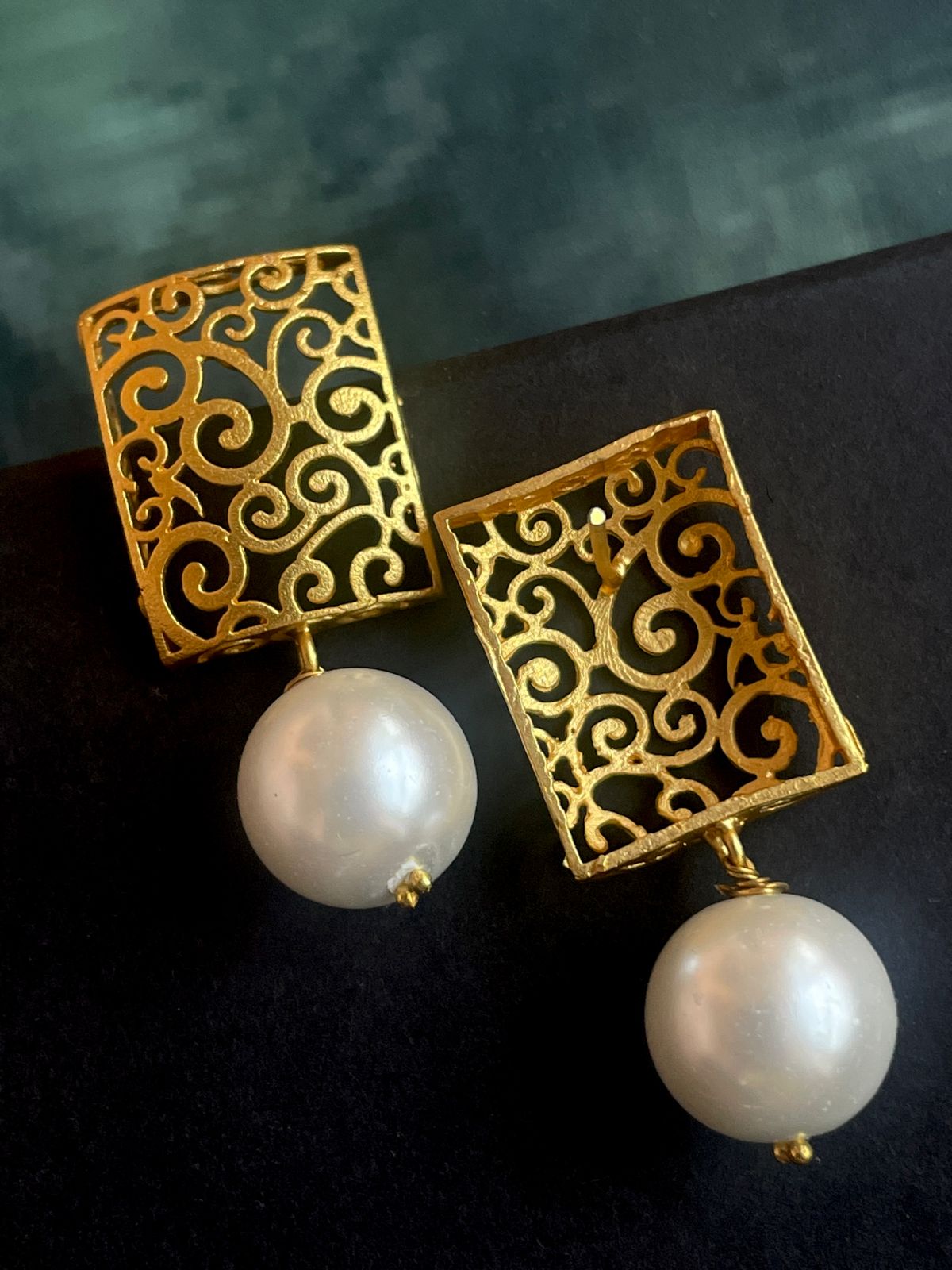Pearl with Golden Top Stud Earring