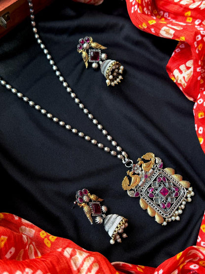 Dual Tone Oxidized Pendant Chain Necklace with Earring set