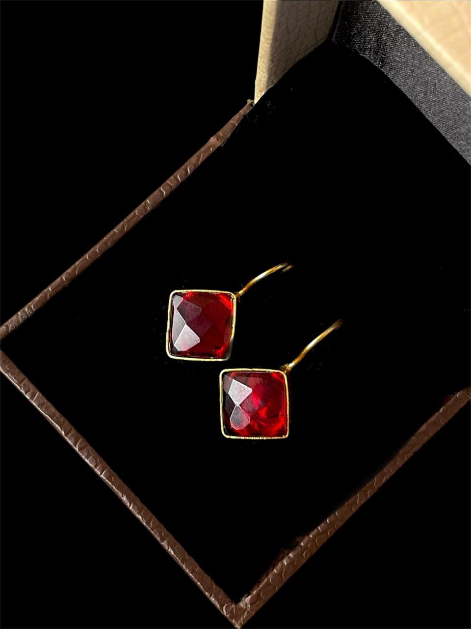 Cut Stone Square Golden Stud Earring