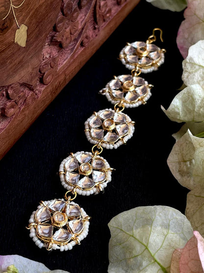 Kundan Floral Beaded Mangtika