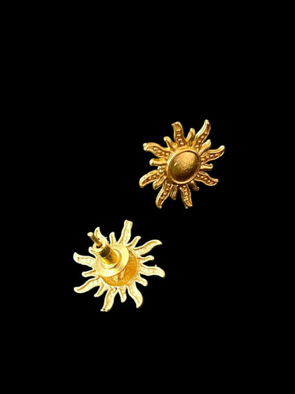 Rapunzel-Tangled Sun Gold Stud Earring