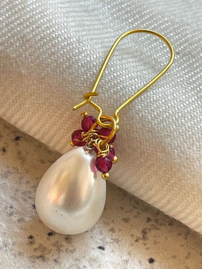 Shell Pearl Earring