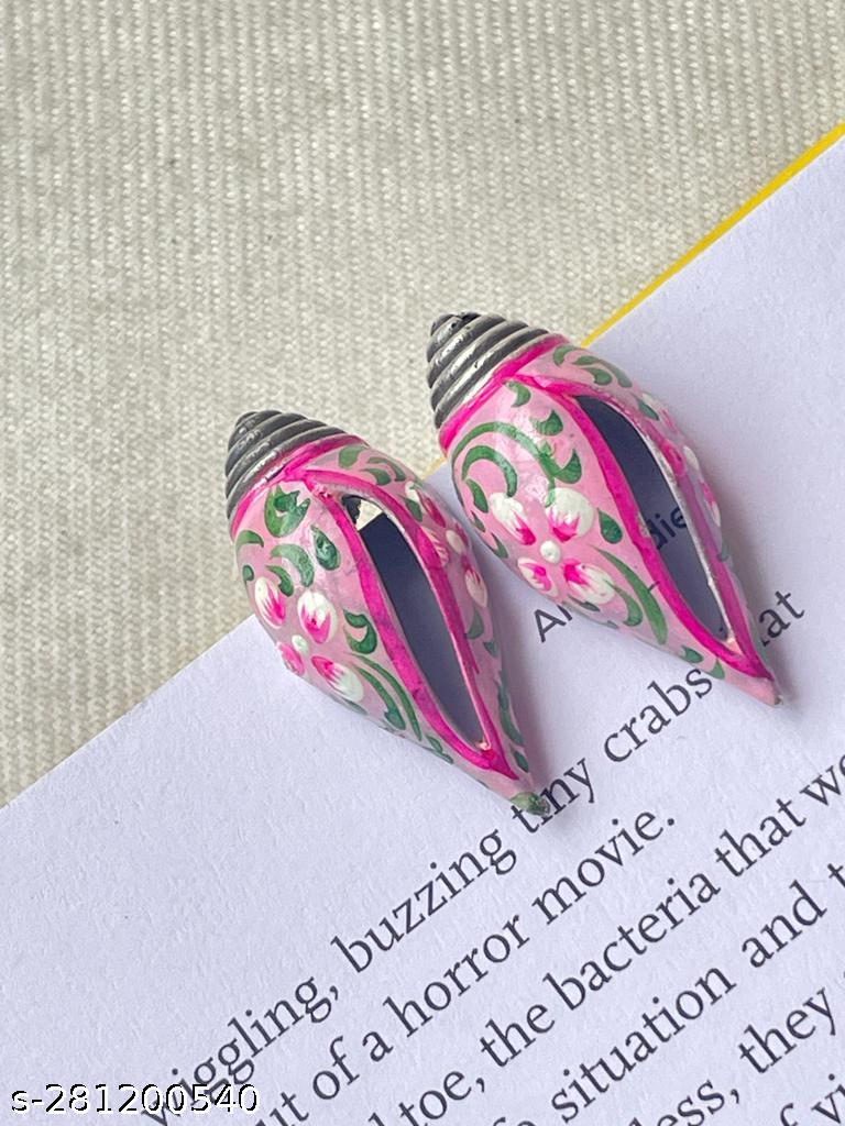 Hand Painted Shankh Stud Earring